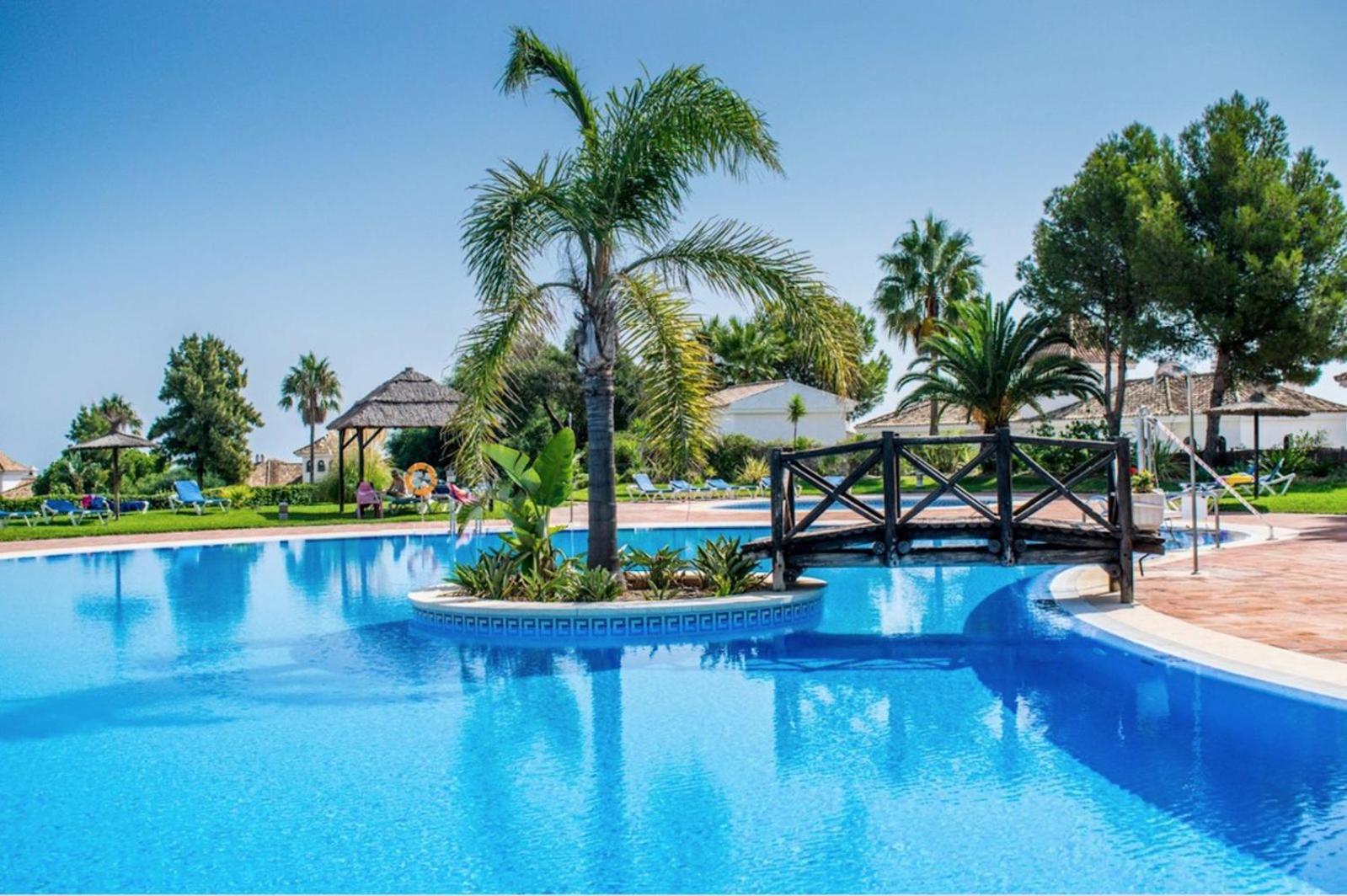 Duquesa Suites Golf And Garden Castillo de Sabinillas Exterior foto
